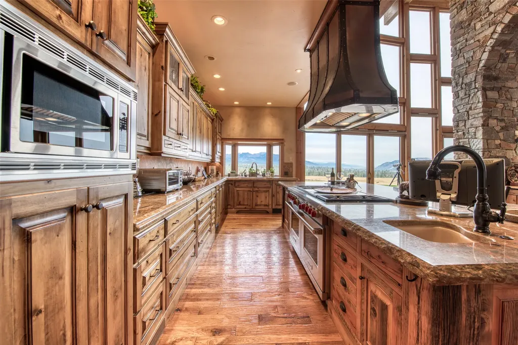 406 Chief Joseph Trail Darby MT 59829