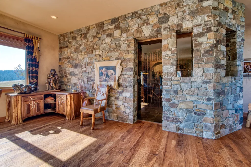 406 Chief Joseph Trail Darby MT 59829