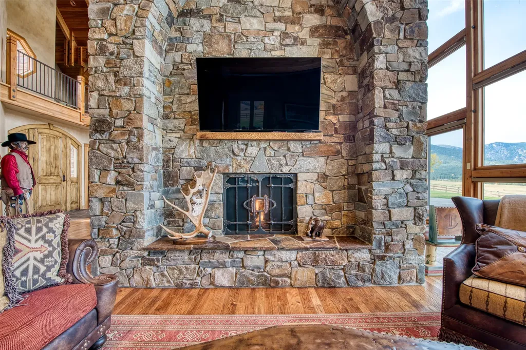 406 Chief Joseph Trail Darby MT 59829