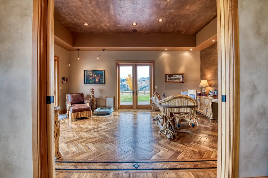 406 Chief Joseph Trail Darby MT 59829