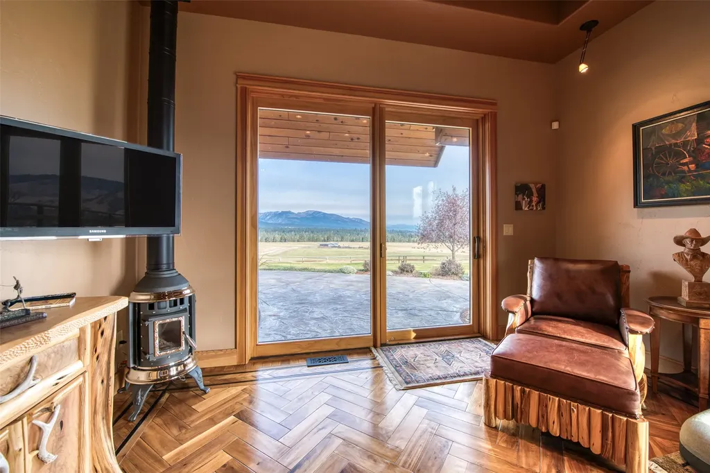406 Chief Joseph Trail Darby MT 59829