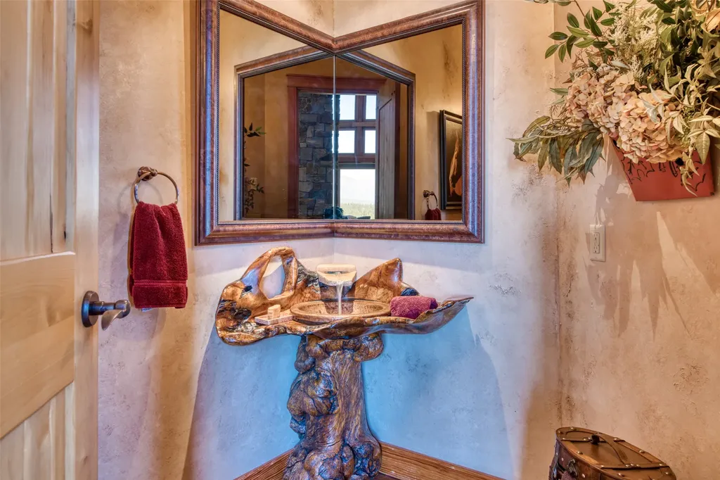 406 Chief Joseph Trail Darby MT 59829