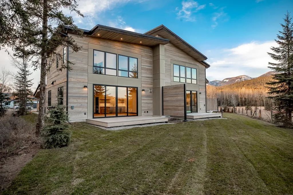 58 Crestwood Drive Whitefish MT 59937