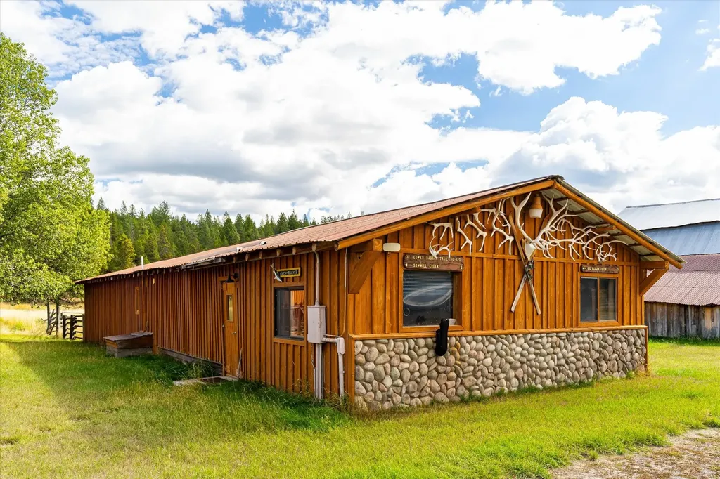 200 Hubbart Dam Road Marion MT 59925
