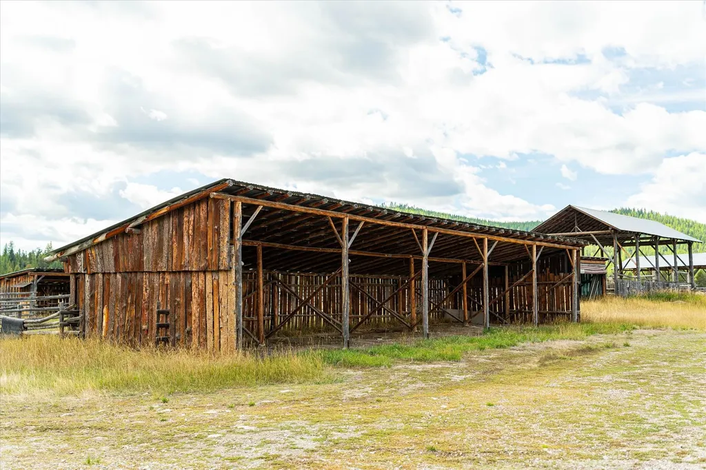 200 Hubbart Dam Road Marion MT 59925