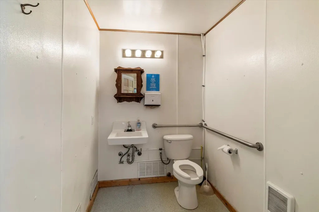 200 Hubbart Dam Road Marion MT 59925