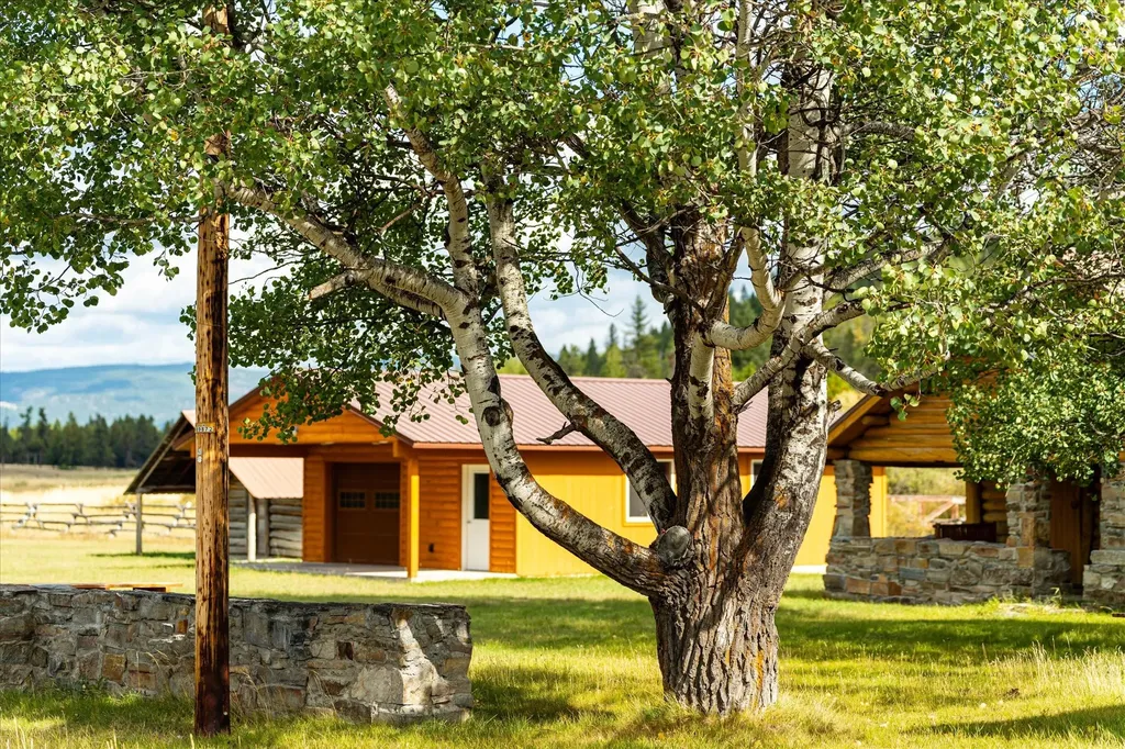 200 Hubbart Dam Road Marion MT 59925