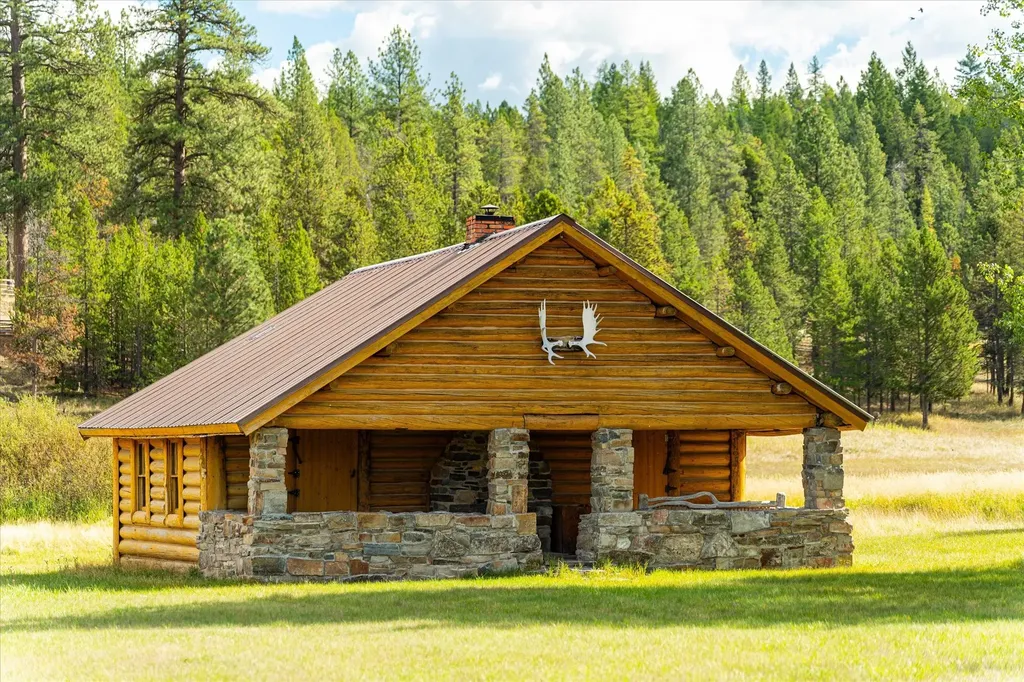 200 Hubbart Dam Road Marion MT 59925