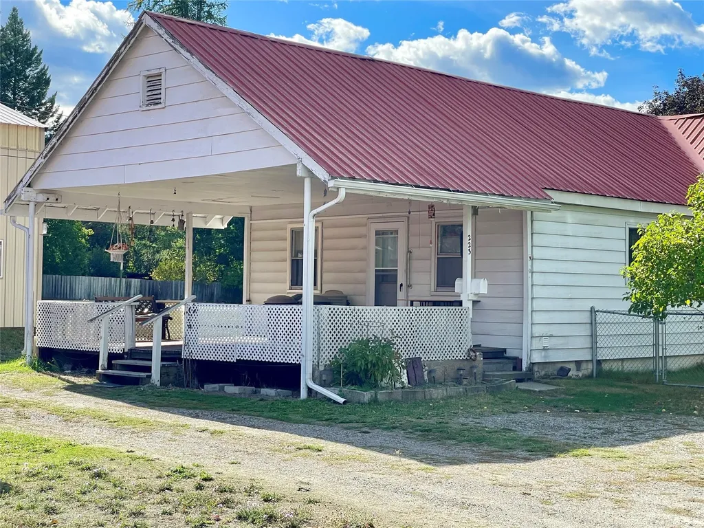 223 W Oak Street Libby MT 59923
