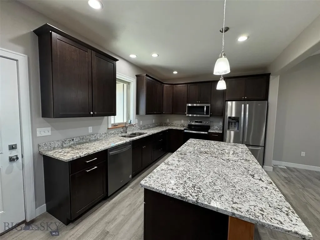 1002 Sagebrush Lane Deer Lodge MT 59722