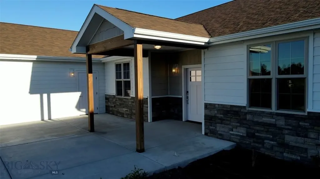 1020 Sagebrush Lane Deer Lodge MT 59722