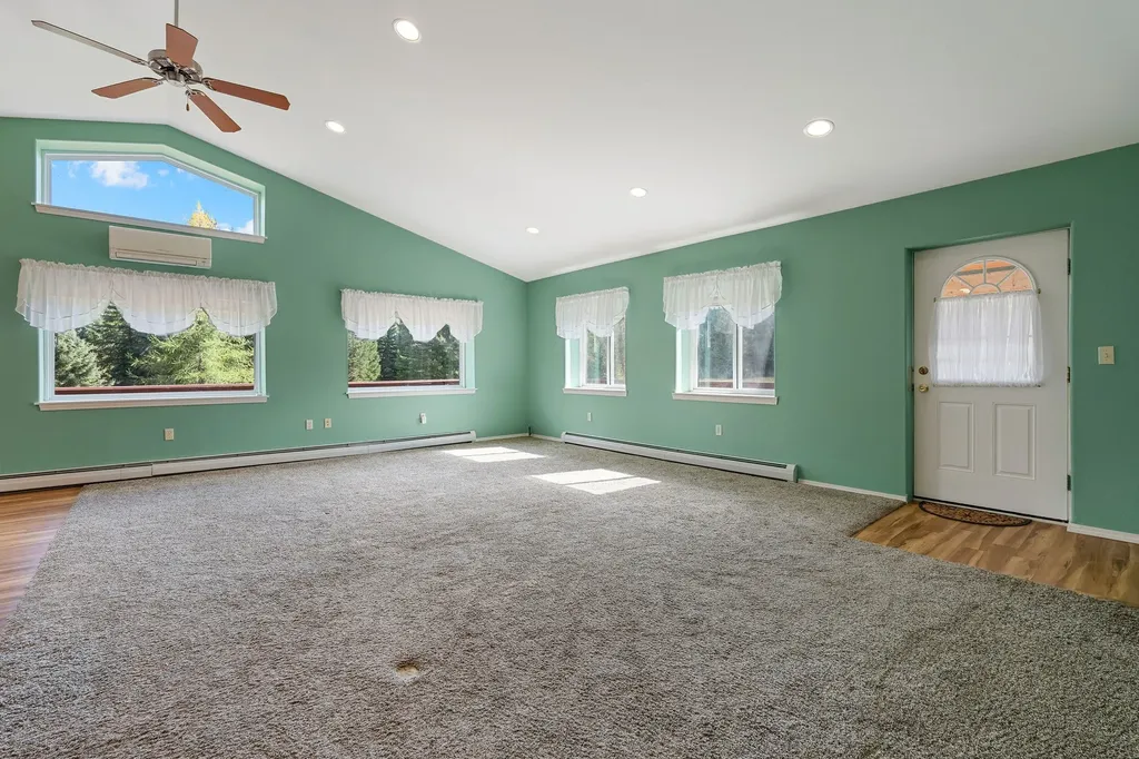 198 Two Creek Lane Kila MT 59920