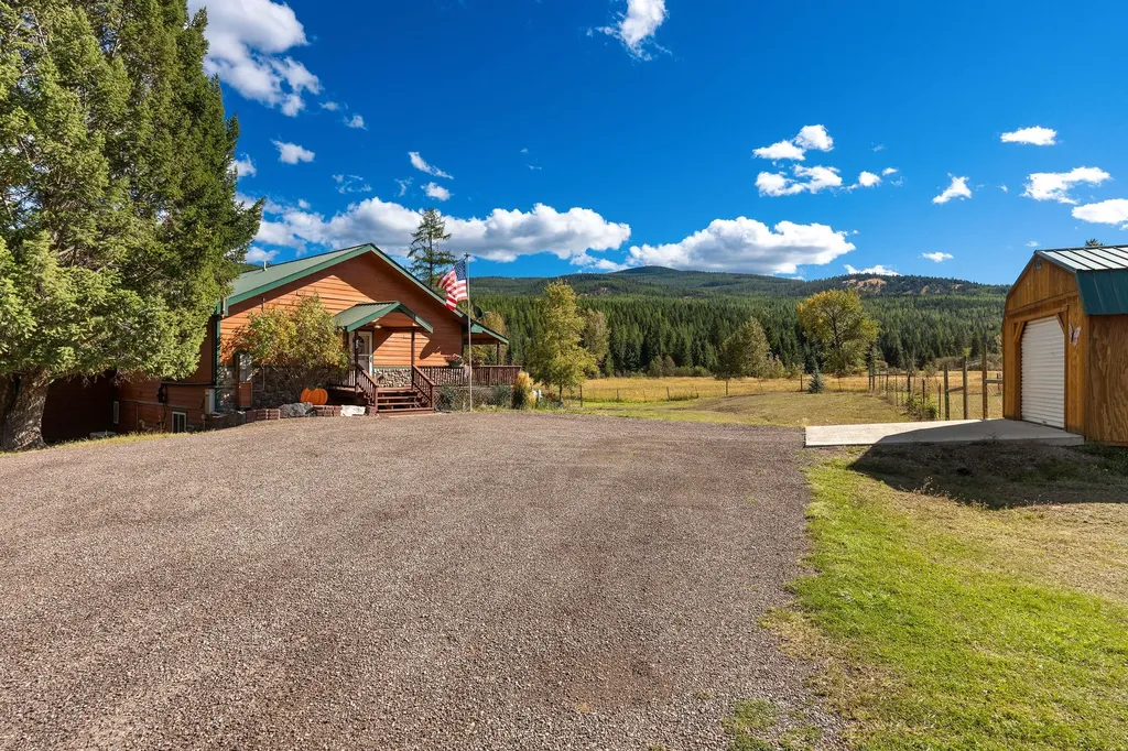 198 Two Creek Lane Kila MT 59920