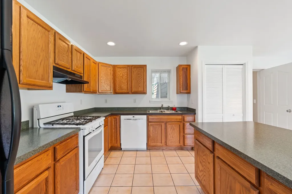 198 Two Creek Lane Kila MT 59920