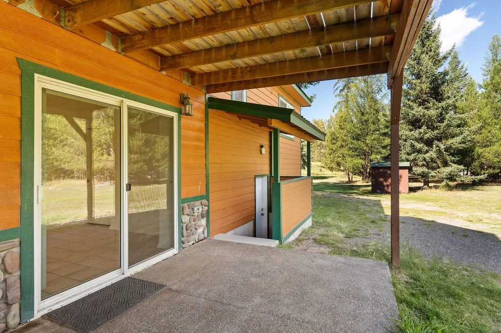 198 Two Creek Lane Kila MT 59920