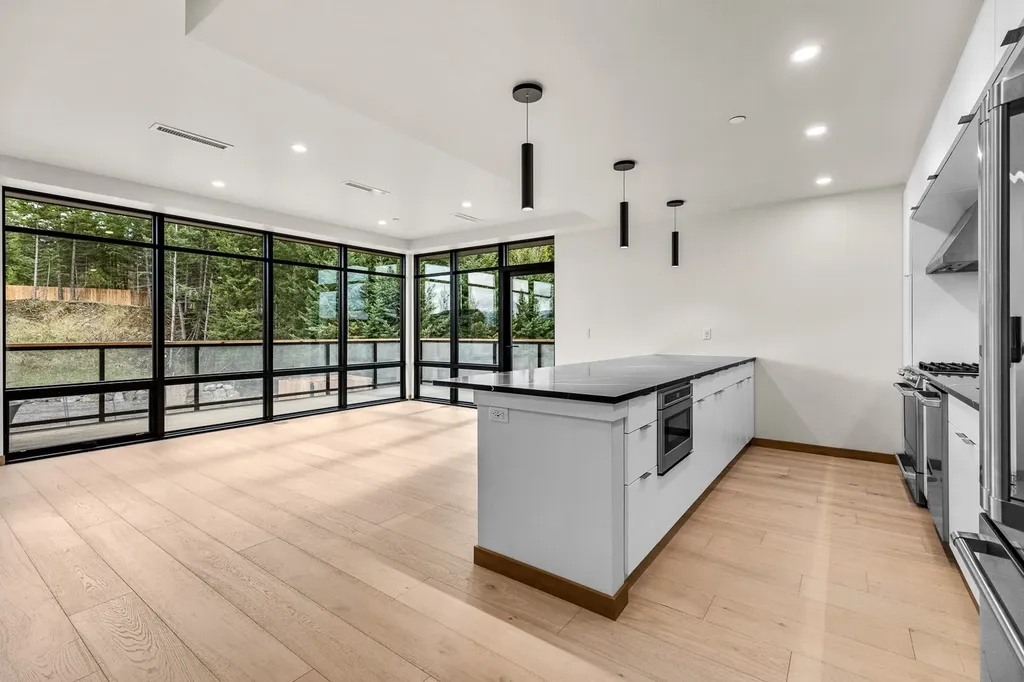 86 Serpentine Circle Whitefish MT 59937