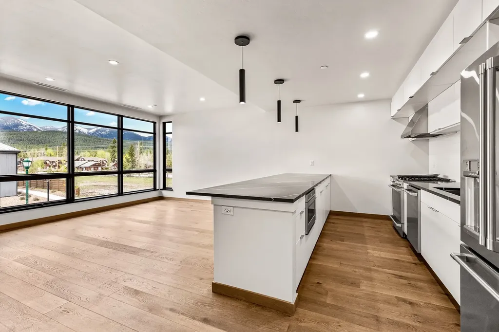 86 Serpentine Circle Whitefish MT 59937