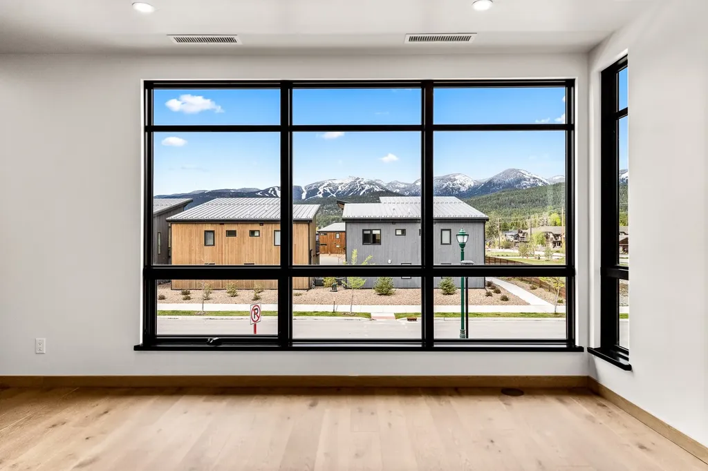 86 Serpentine Circle Whitefish MT 59937
