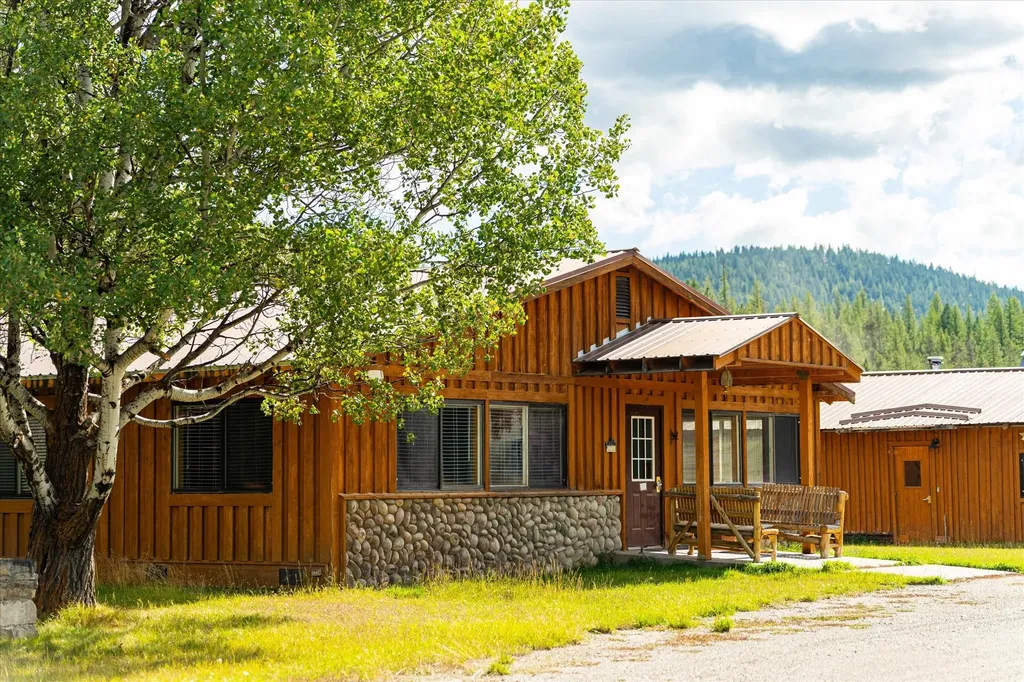 200 Hubbart Dam Road Marion MT 59925