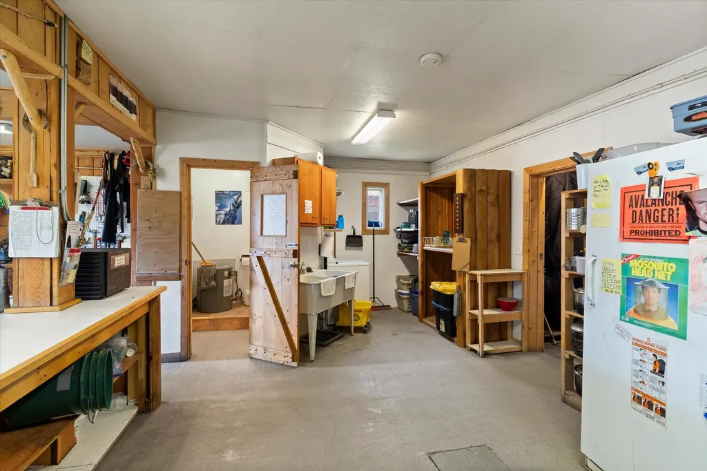 200 Hubbart Dam Road Marion MT 59925