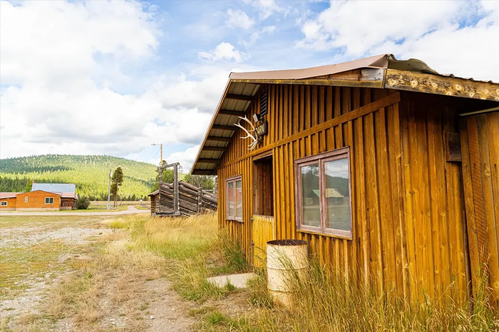 200 Hubbart Dam Road Marion MT 59925