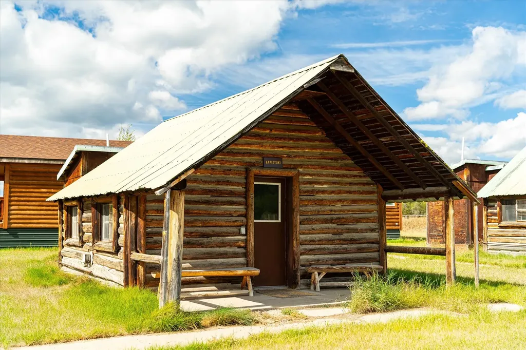 200 Hubbart Dam Road Marion MT 59925