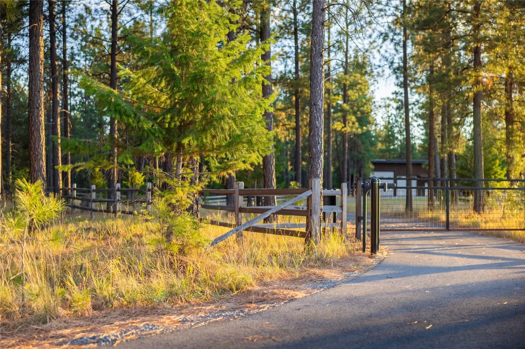 576 Koocanusa Estates Drive Eureka MT 59917