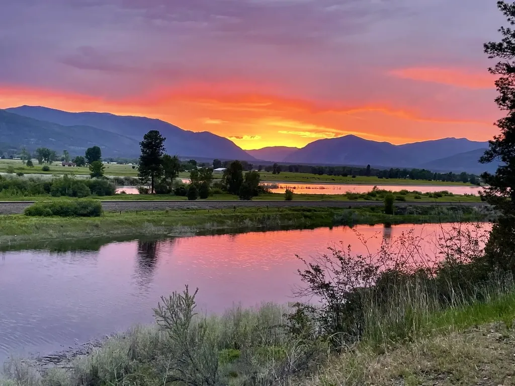 Lot 2 Highway 200 Plains MT 59859