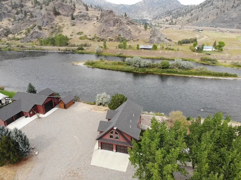 2910 Old Us Highway 91 Cascade MT 59421