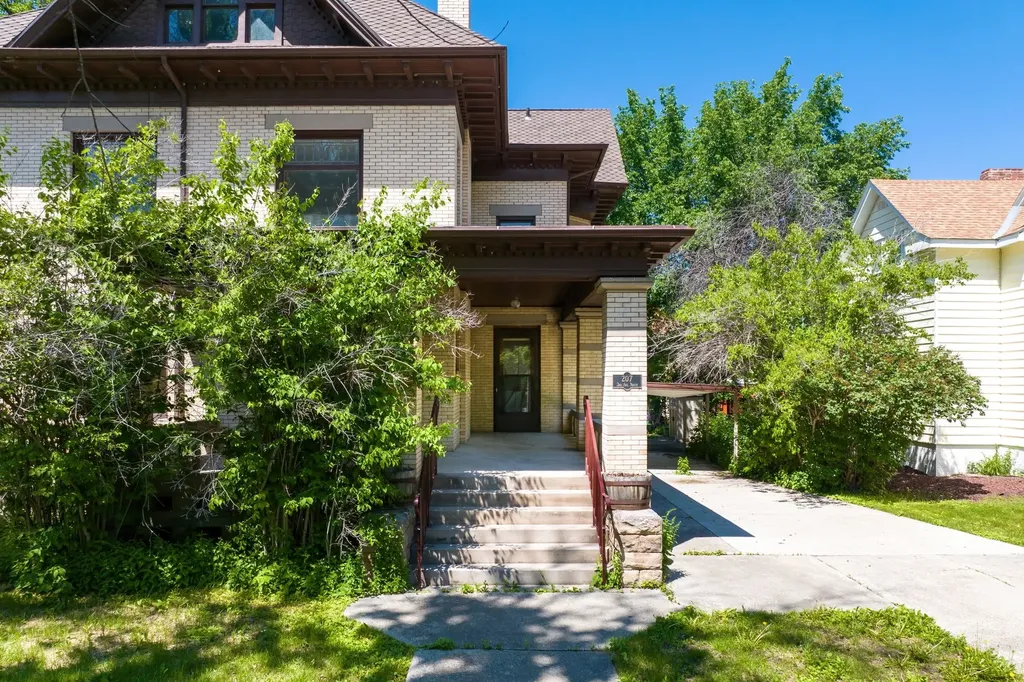 207 3rd Avenue N Great Falls MT 59401