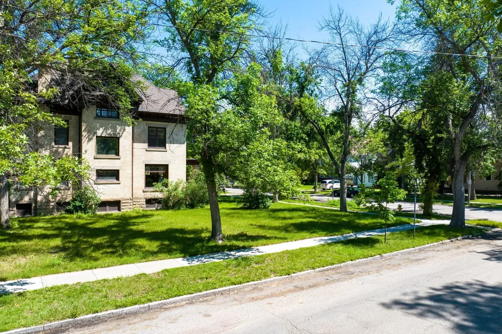 207 3rd Avenue N Great Falls MT 59401