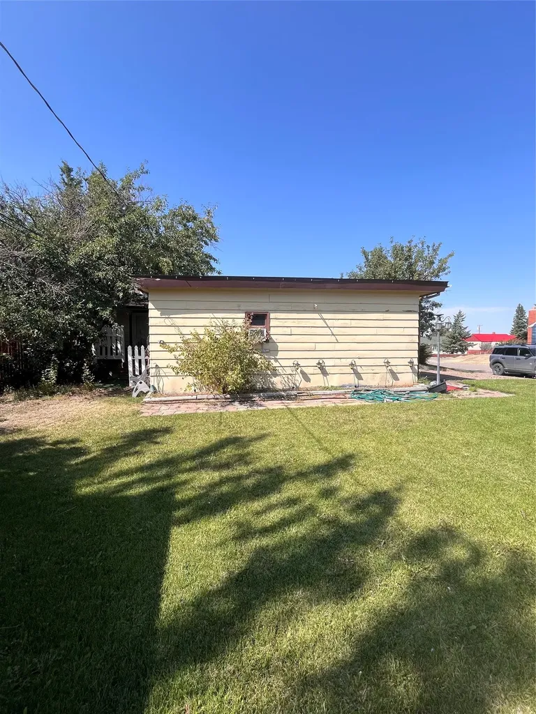 403 Circle Drive Cut Bank MT 59427