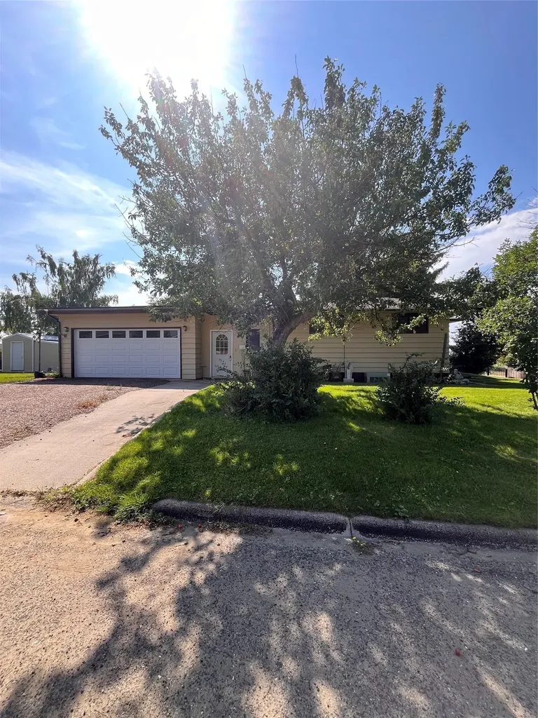 403 Circle Drive Cut Bank MT 59427