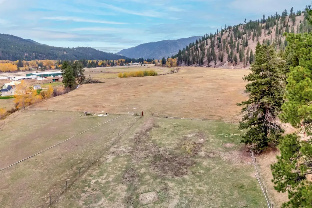 Nhn Hwy 10 E Clinton MT 59825