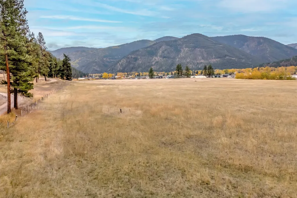 Nhn Hwy 10 E Clinton MT 59825