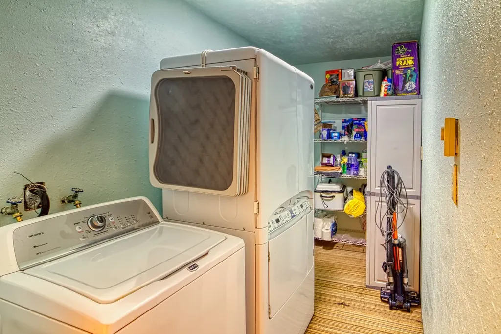 1235 Arrow Horse Lane Corvallis MT 59828