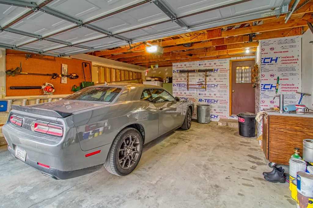 1235 Arrow Horse Lane Corvallis MT 59828