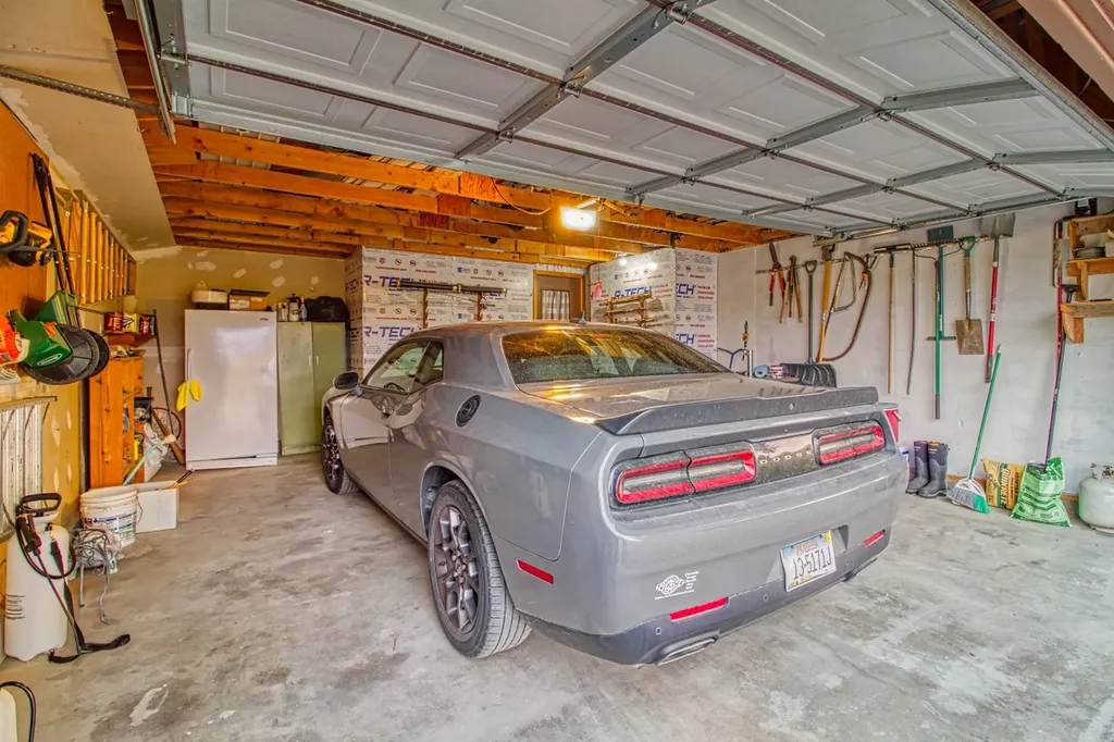 1235 Arrow Horse Lane Corvallis MT 59828
