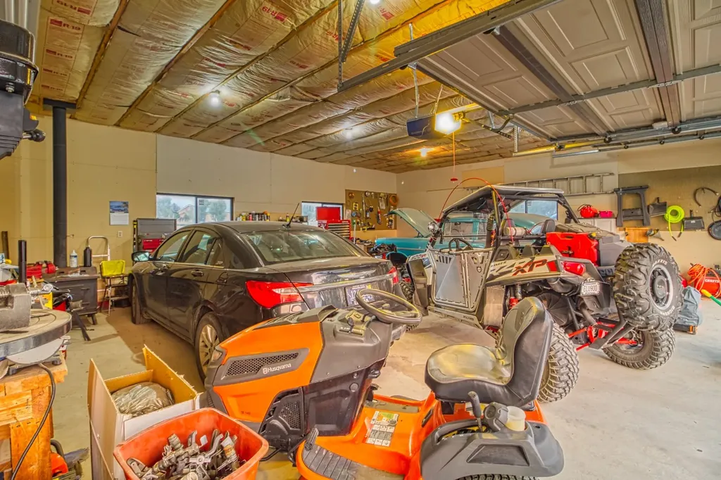 1235 Arrow Horse Lane Corvallis MT 59828
