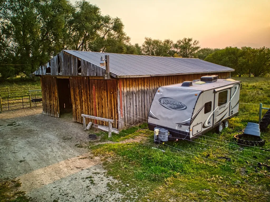 1235 Arrow Horse Lane Corvallis MT 59828