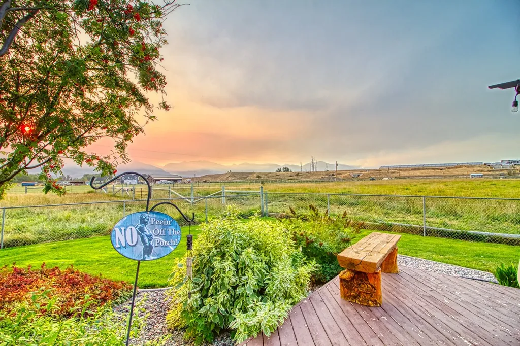 1235 Arrow Horse Lane Corvallis MT 59828