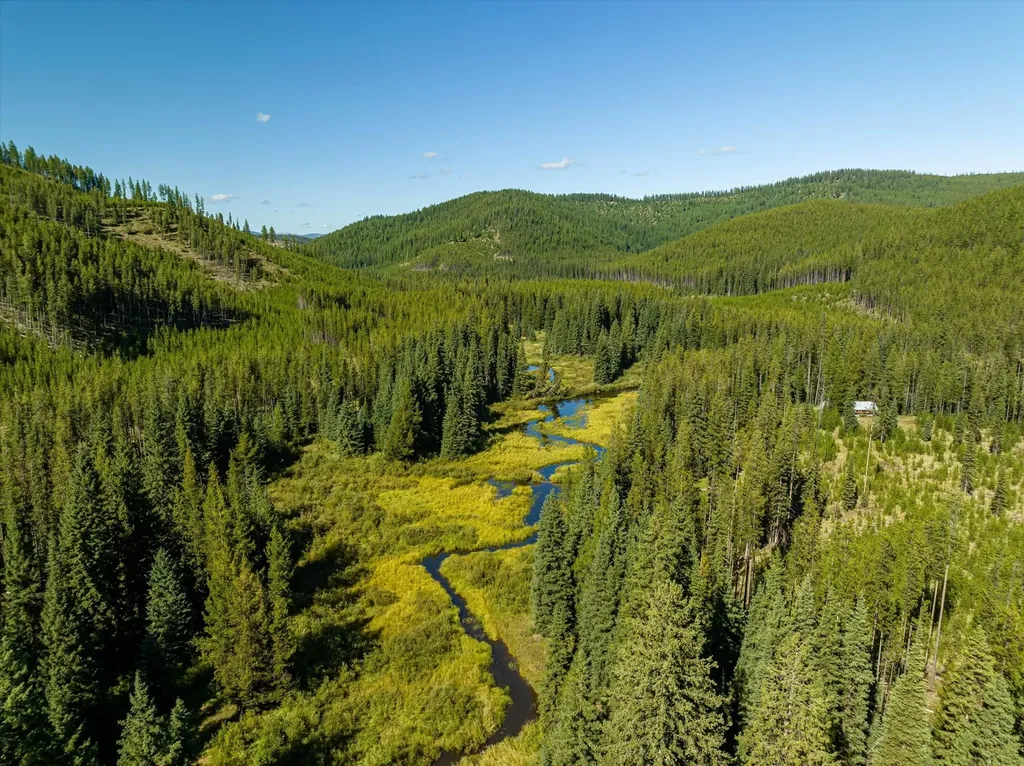 Nhn Logan Creek Road Kila MT 59920