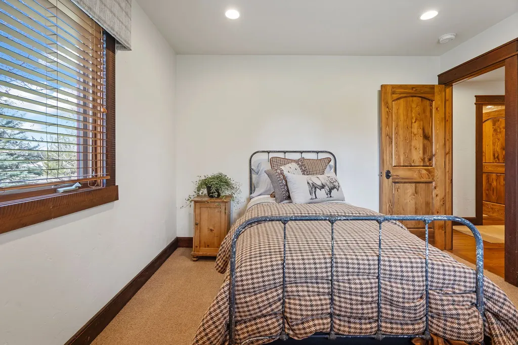 1212 Spring Prairie Ranch Road Whitefish MT 59937