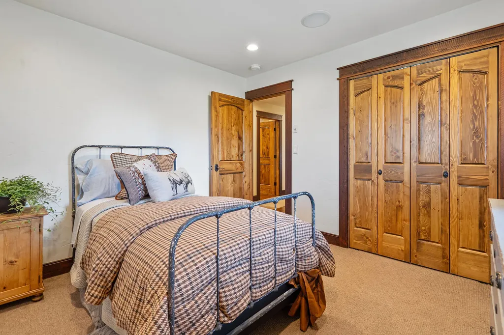 1212 Spring Prairie Ranch Road Whitefish MT 59937
