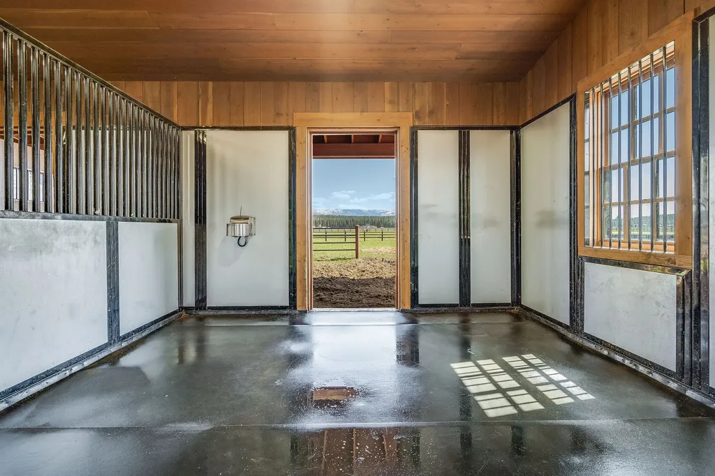 1212 Spring Prairie Ranch Road Whitefish MT 59937