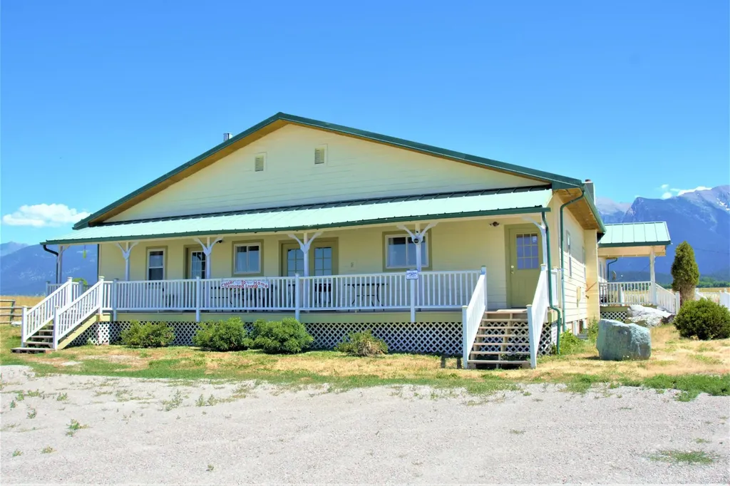 61262 Watson Road St Ignatius MT 59865