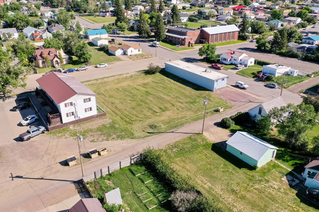 138 S Central Avenue Cut Bank MT 59427