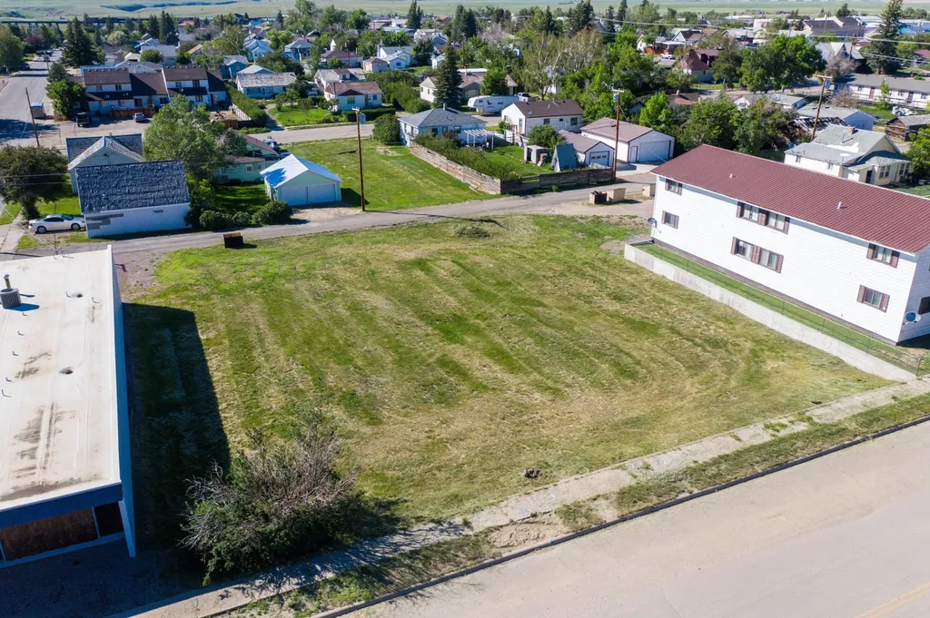 138 S Central Avenue Cut Bank MT 59427