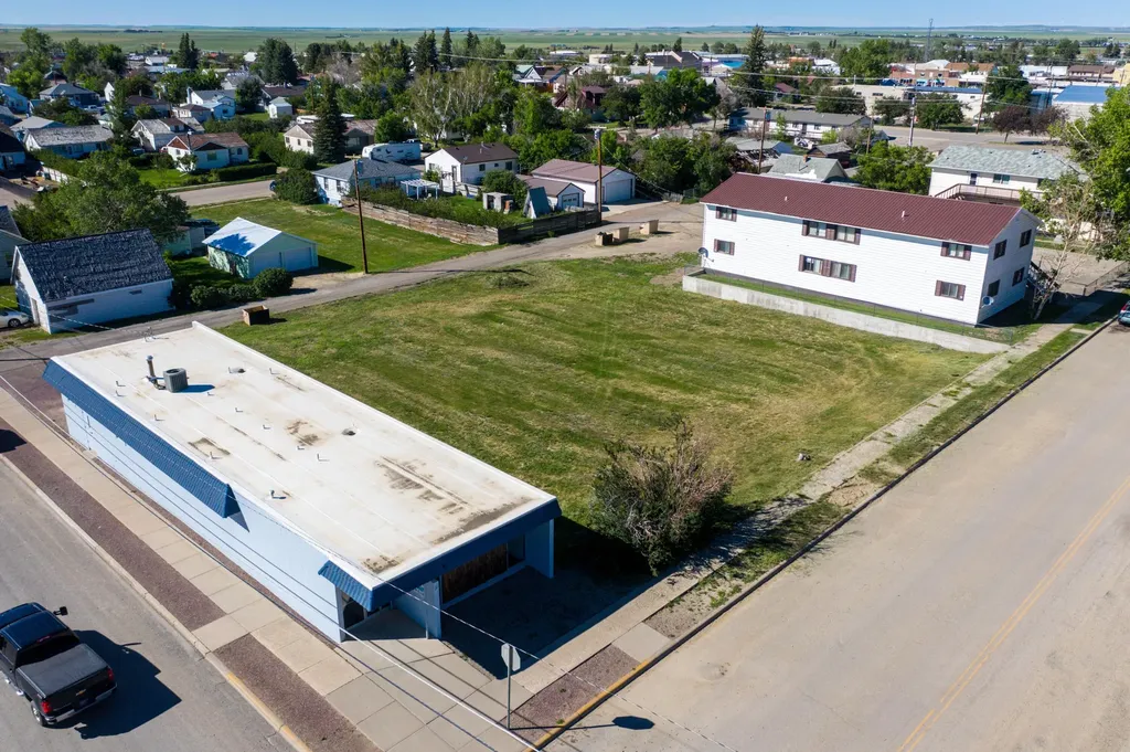 138 S Central Avenue Cut Bank MT 59427