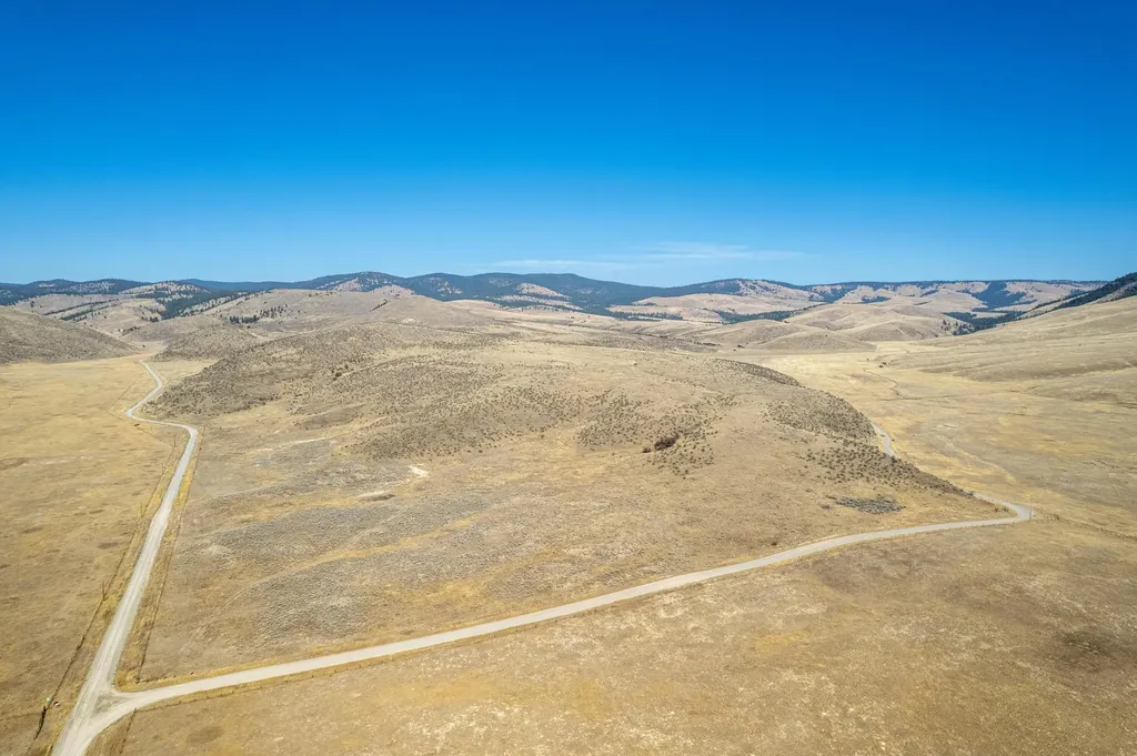 7400 Browns Meadow Road Niarada MT 59845